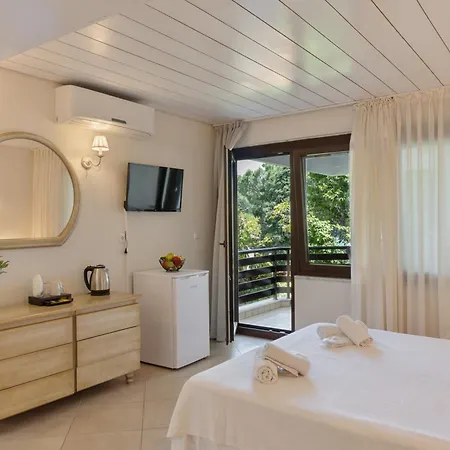 Romantica Hotel *