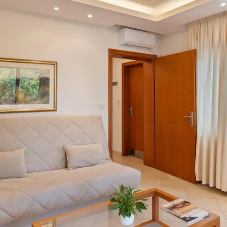 Romantica * PalaiónTsiflíkion