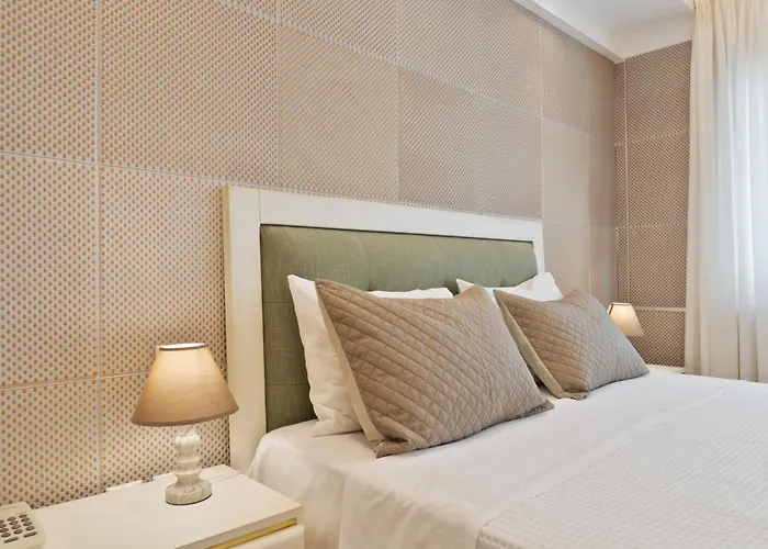 Romantica Hotel *